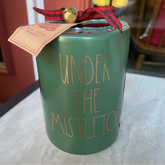 Rae Dunn Green Christmas Candle & Hand Towel NWT - Picture 5 of 10